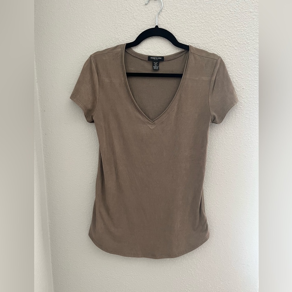Kenneth Cole V-Neck top